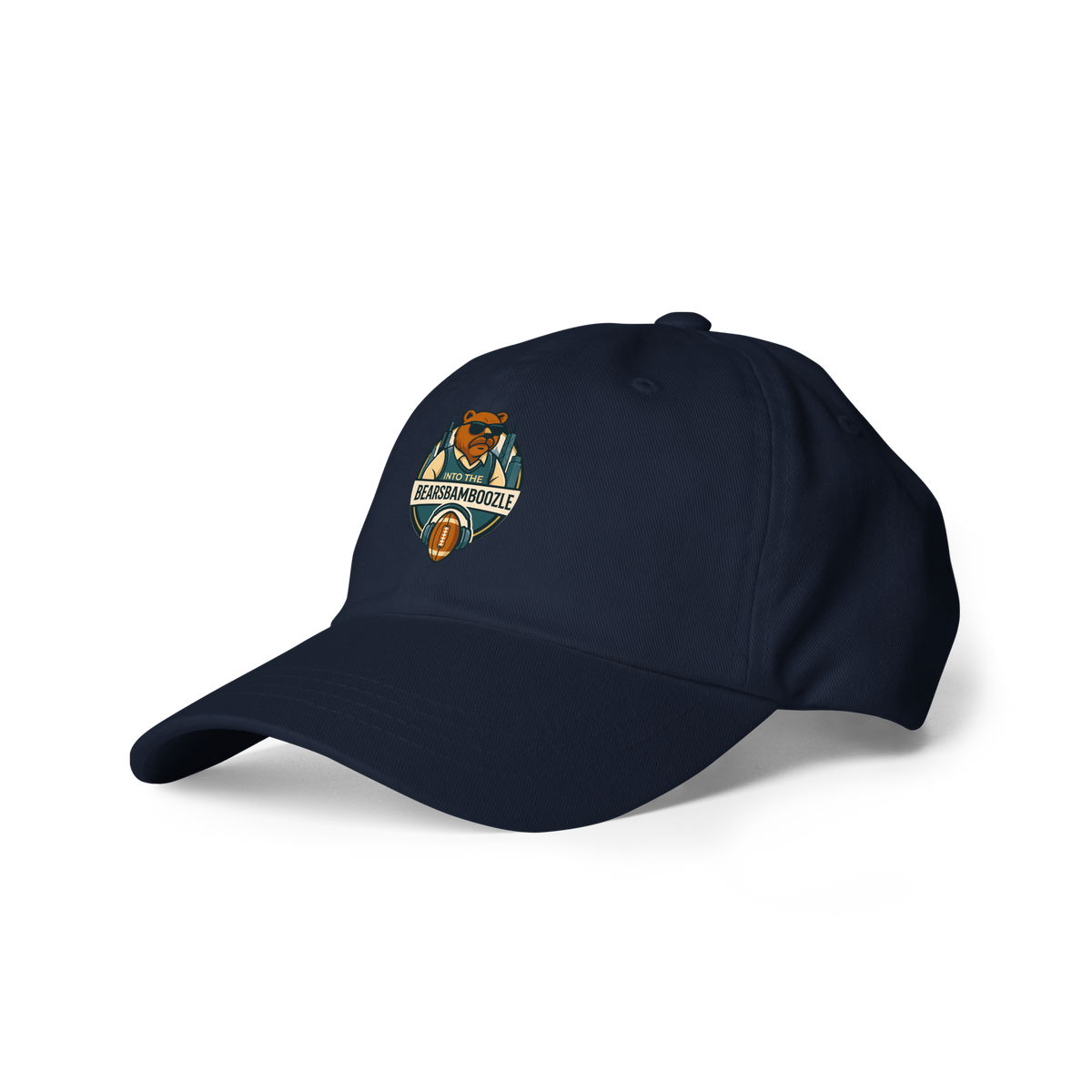 Into the BearsBamboozle Cap in Navy, schräg von vorne – Merch zum Chicago-Bears-Podcast der Footballerei